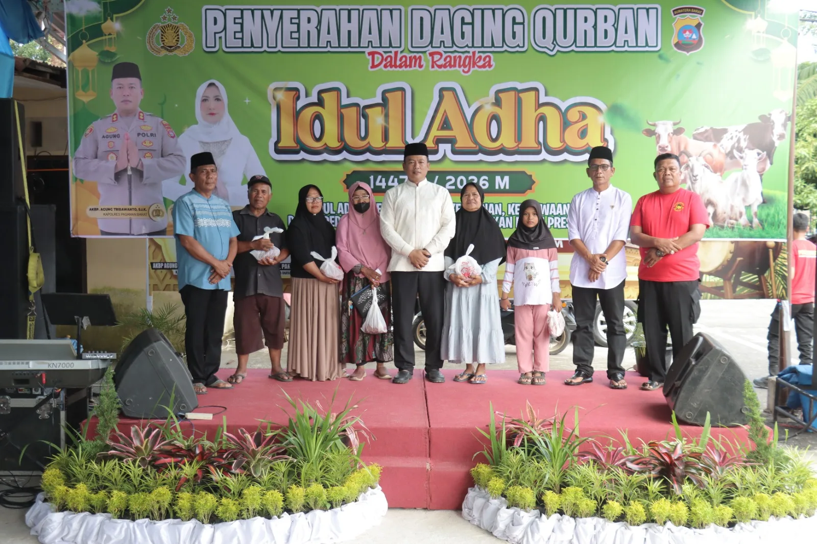 Artikel Sindikasi : Berkah Idul Adha, Polres Pasaman Barat Bagikan Ratusan Paket Daging Qurban