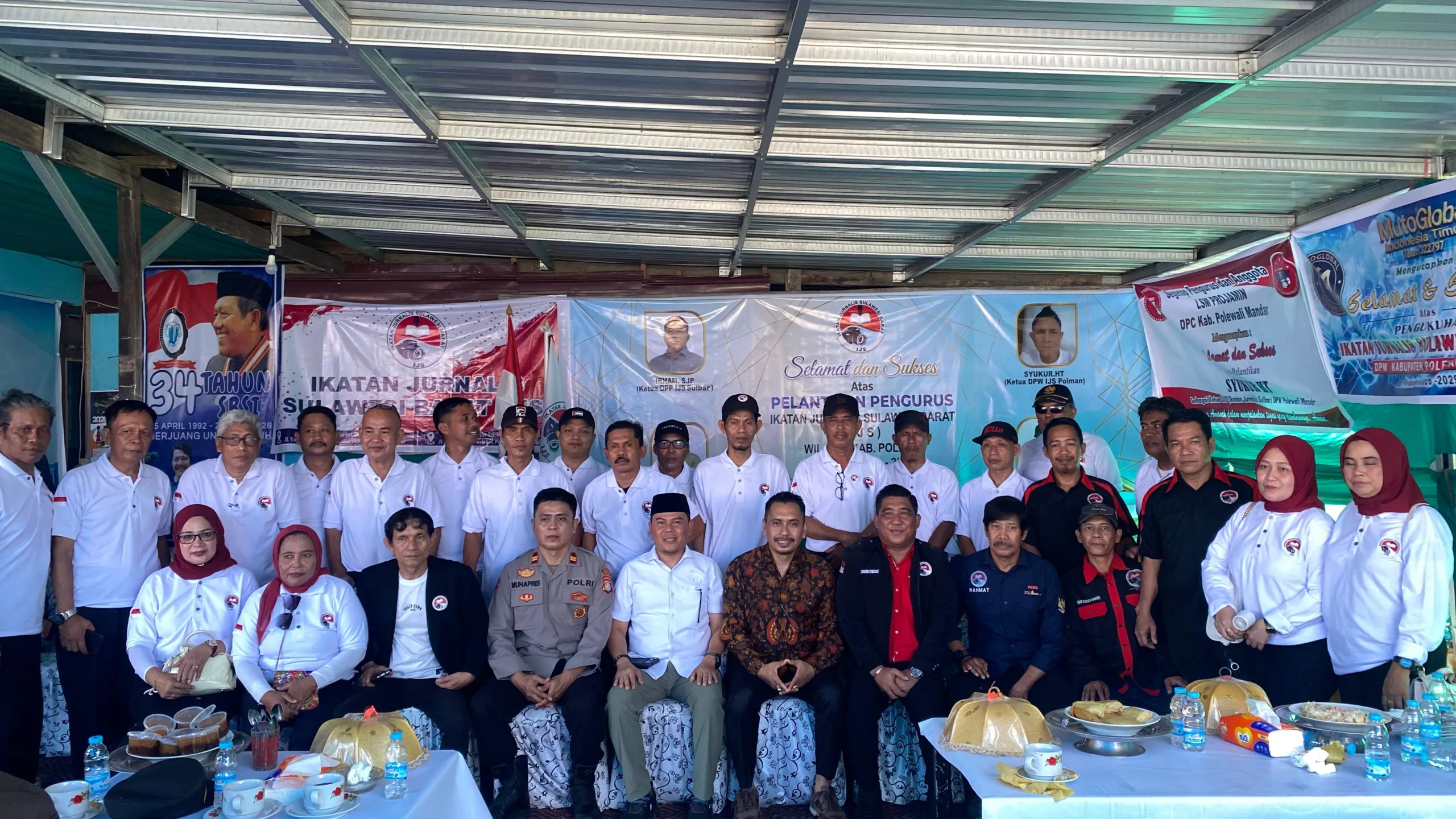 Artikel Sindikasi : Wakili Kapolres Polman, Kasihumas Hadiri Pelantikan dan Pengukuhan Ikatan Jurnalis Sulbar DPW Kabupaten Polman
