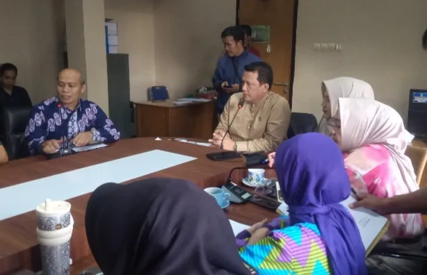 Artikel Sindikasi : Ketua Komisi IV DPRD Garut Minta Disdik Berikan Klarifikasi Tertulis Soal Korwil Pendidikan